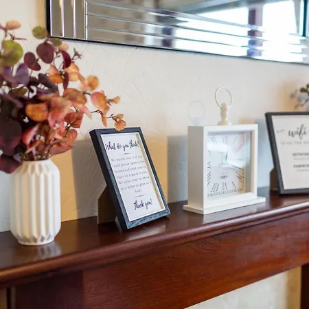 Adrian House, Near Hospital, Easy Parking + Garden Carlisle (Cumbria)