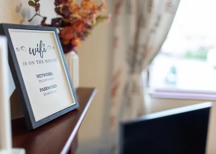 Apartament Adrian House, Near Hospital, Easy Parking + Garden