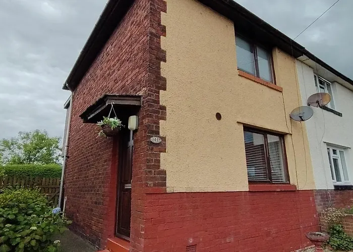 Adrian House, Near Hospital, Easy Parking + Garden * Carlisle (Cumbria)